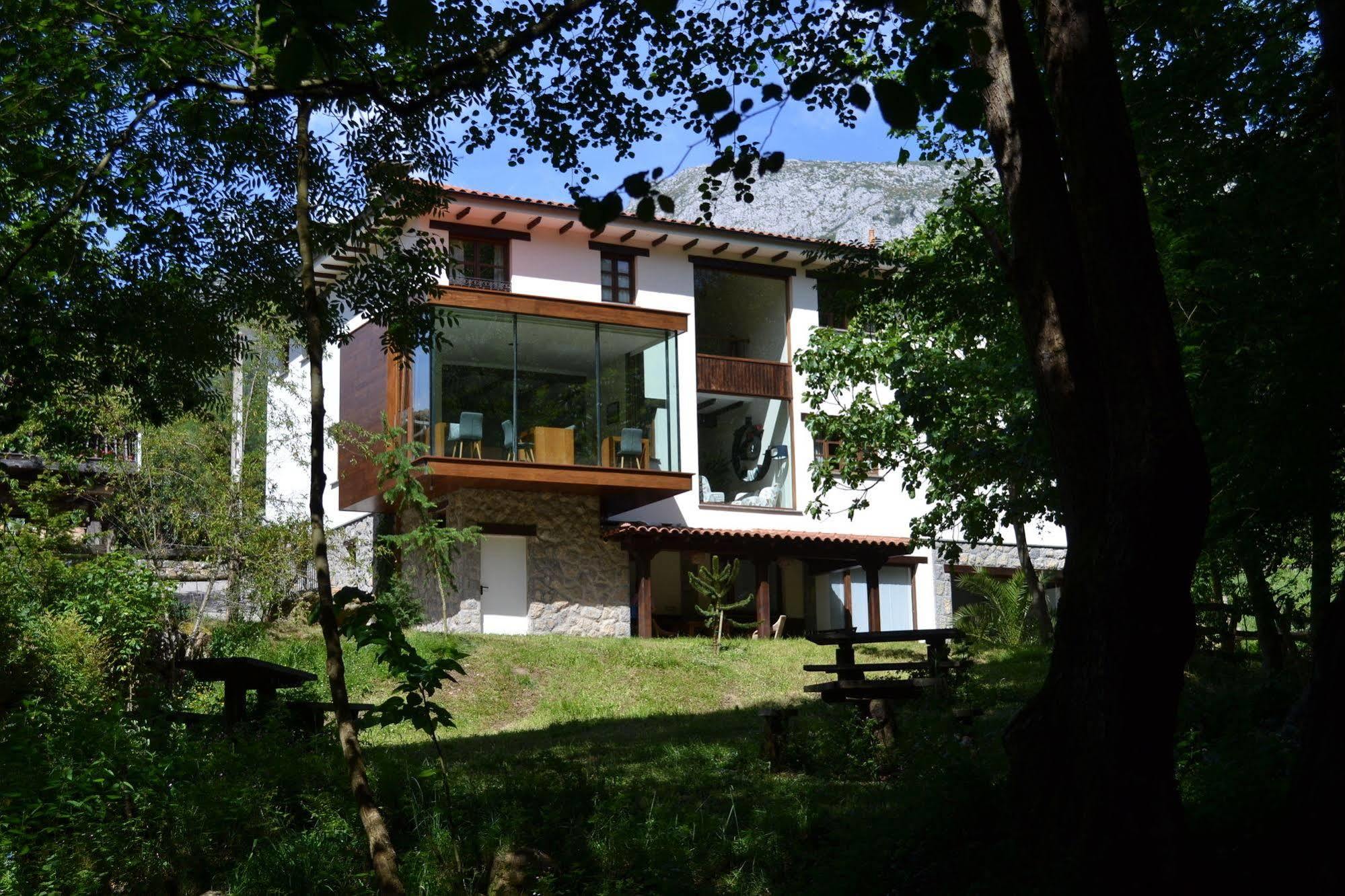 Alesga Hotel Rural - Valles Del Oso -Asturias San Salvador  Buitenkant foto