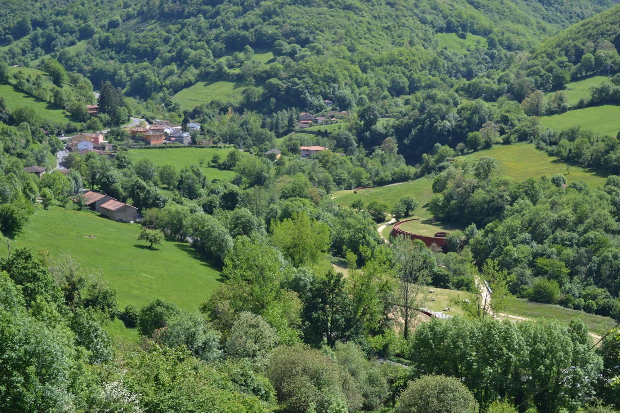 Alesga Hotel Rural - Valles Del Oso -Asturias San Salvador  Buitenkant foto