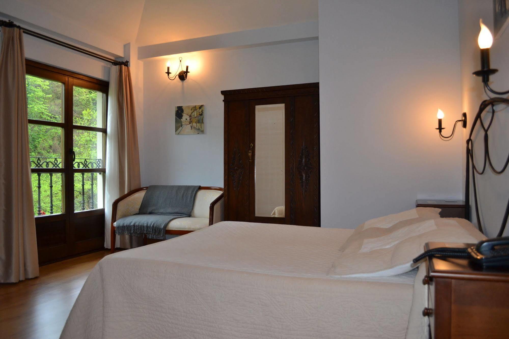 Alesga Hotel Rural - Valles Del Oso -Asturias San Salvador  Buitenkant foto