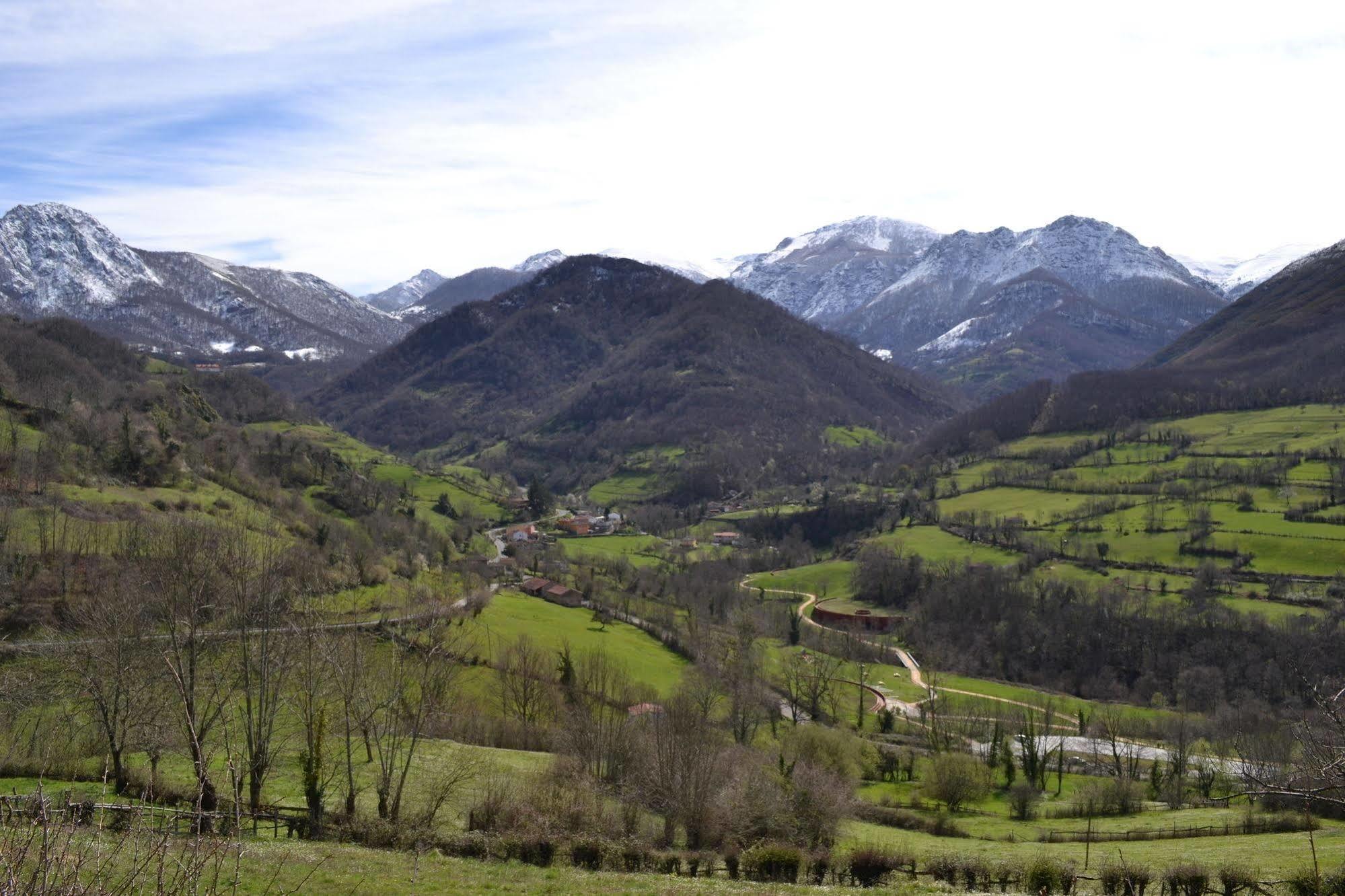 Alesga Hotel Rural - Valles Del Oso -Asturias San Salvador  Buitenkant foto